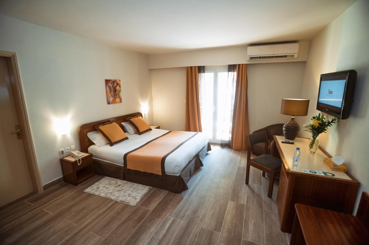 Cafe De Rome Hotel Dakar
