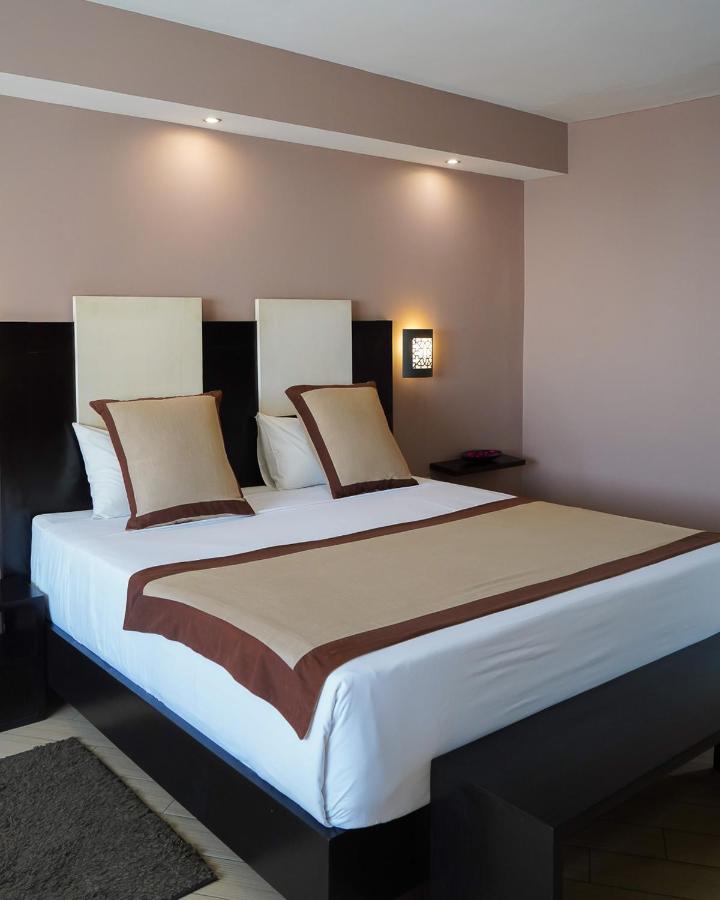 Cafe De Rome Hotel 3*